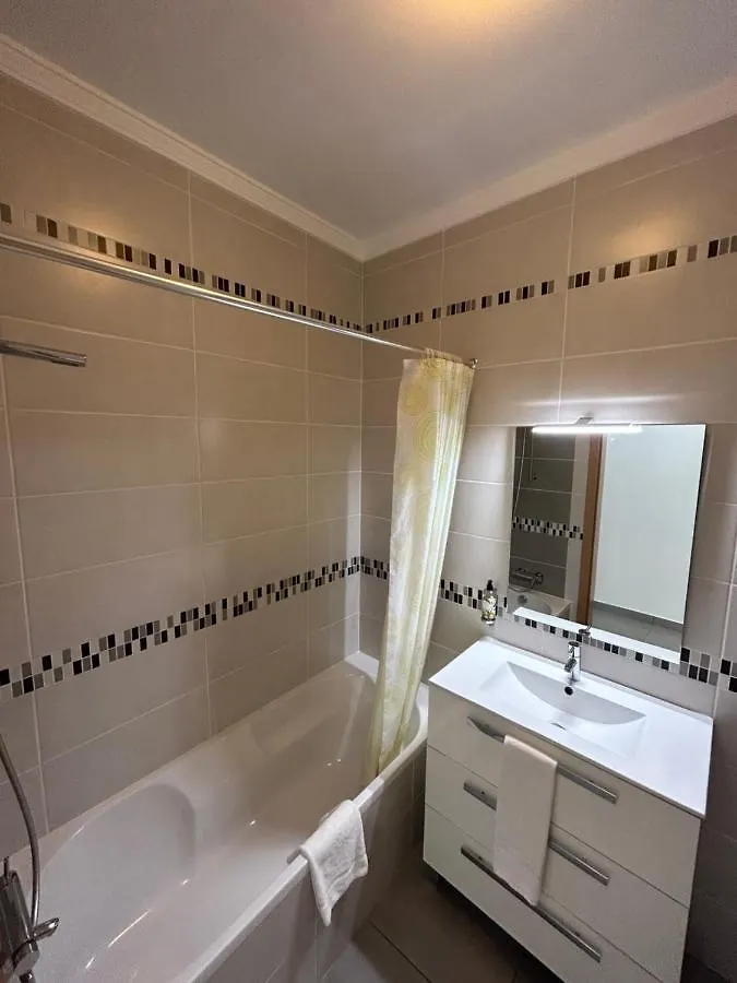 Apartamento T2 Fuseta Centro Apartment